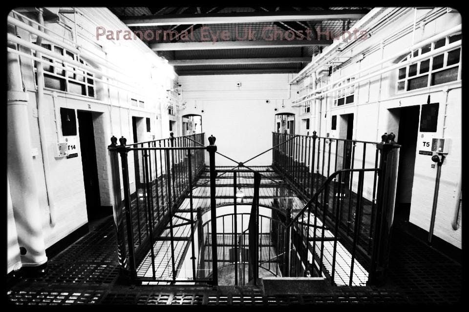 Steelhouse Lane Lock-up