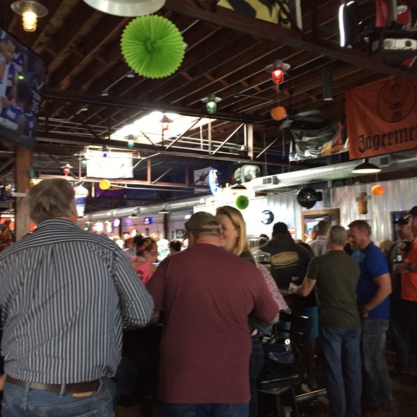 Doxx Warehouse Bar