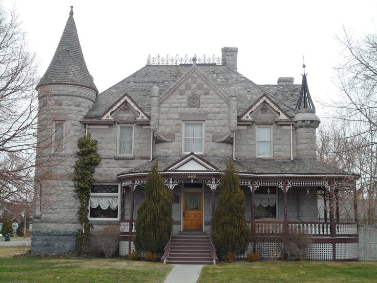 Standrod Mansion
