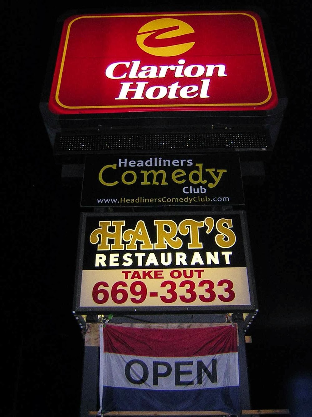 Headliners Comedy Club