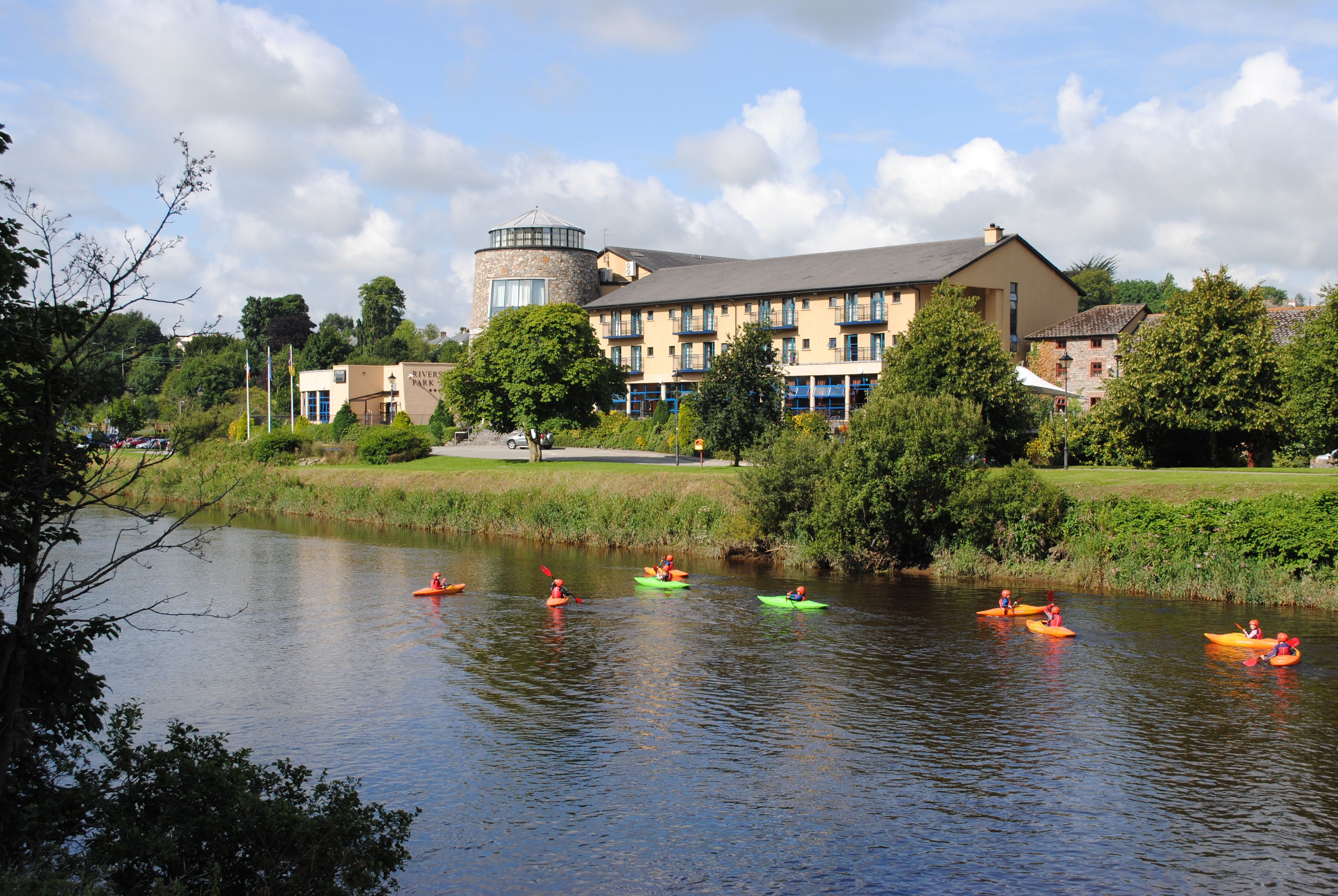 Riverside Park "Topolnitsa"