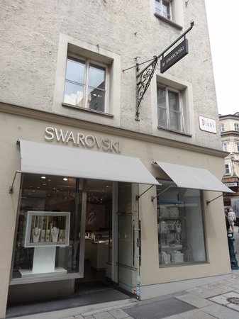 Swarovski Boutique