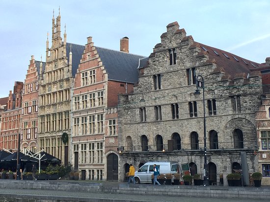 Romanesque House in Ghent