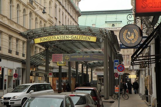 Ringstrassen Galleries