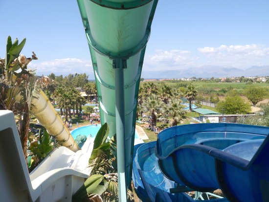 Hydropolis Water Park