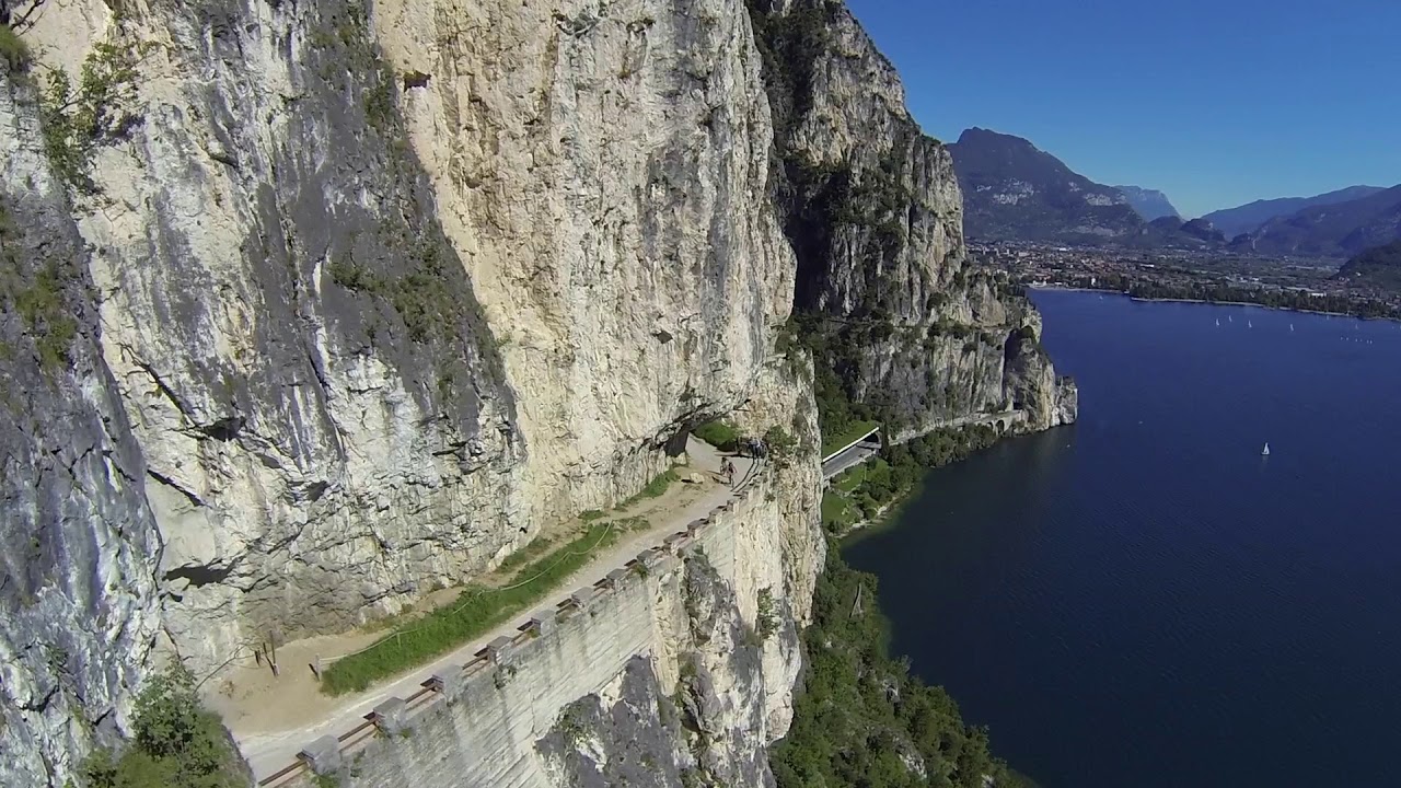 E1- Sentiero della Ristocca
