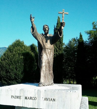 Monumento A Carlo Cristofori