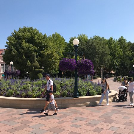 Tourist Information Desk - Disneyland Paris