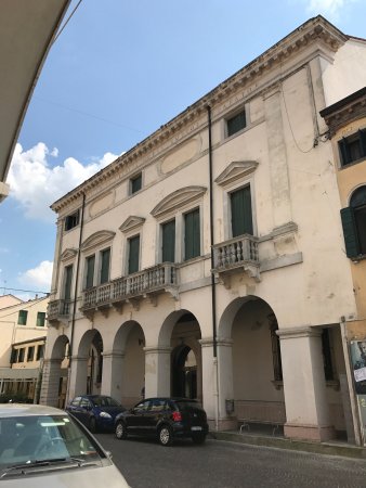 Palazzo Uberti