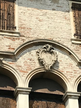 Palazzi di Via Borgo Erniano