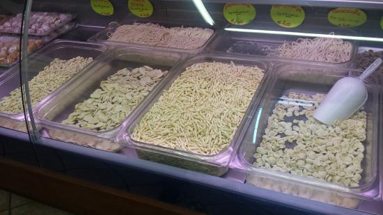 Il Tavoliere, Pasta Fresca e Dolci Locali