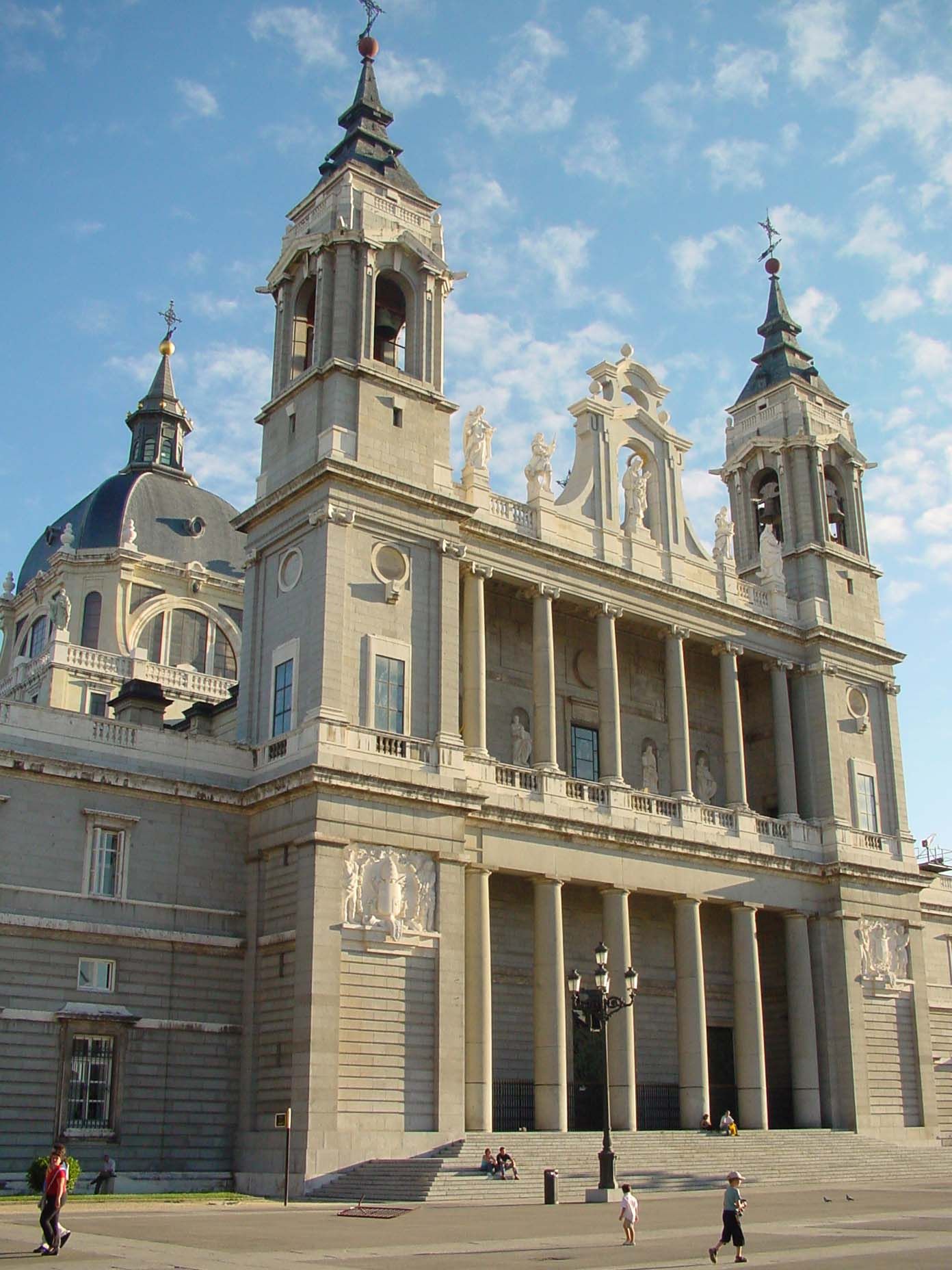 Catedral de Sta Maria la Real de la Almudena
