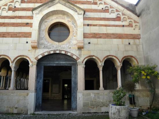 Parrocchia Santissima Trinita in Monte Oliveto