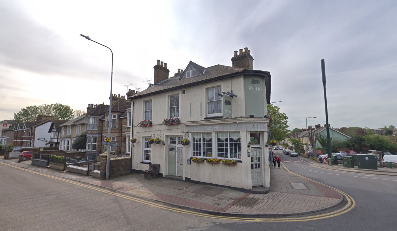 The Echo Pub