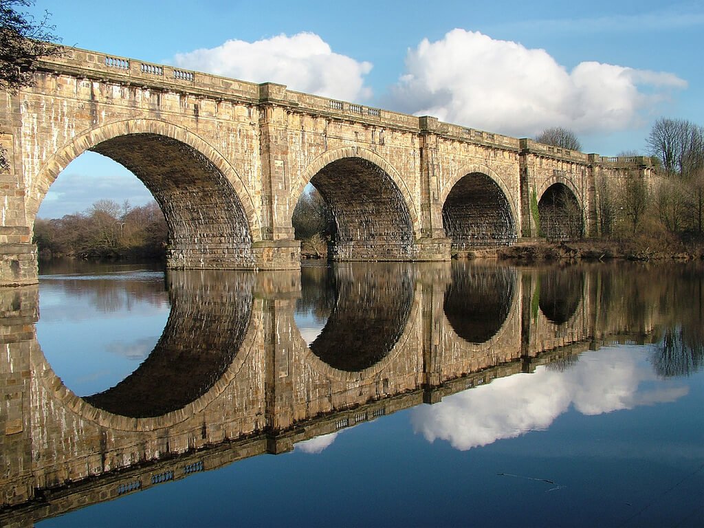 Lune Aqueduct Canalside