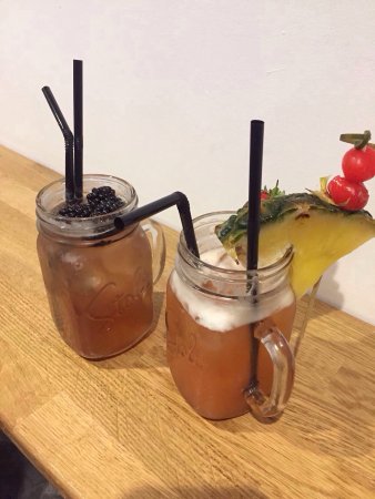 Lang's Bar & Cocktail Lounge