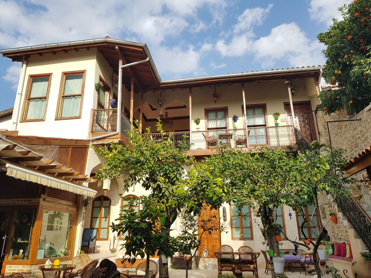 Medeniyetler Evi