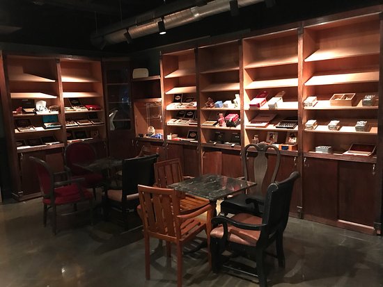 Espanola Cigars Craft Bar & Lounge