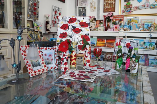 Mess Art & Design