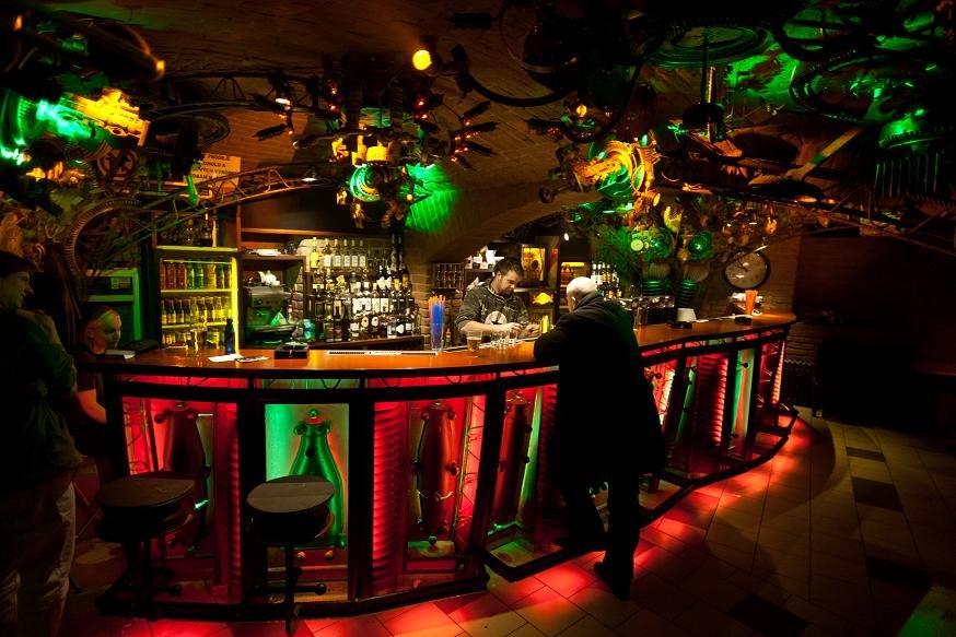 Cross Club