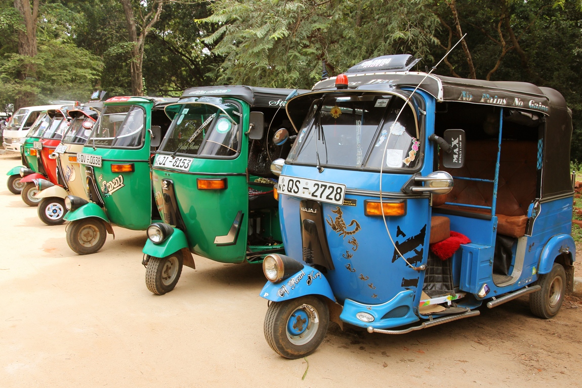 Nuwan Tuktuk Service