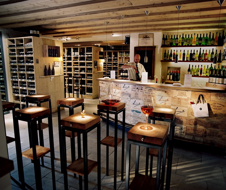 Garabombo Winebar
