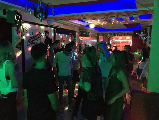 6th Floor Bar