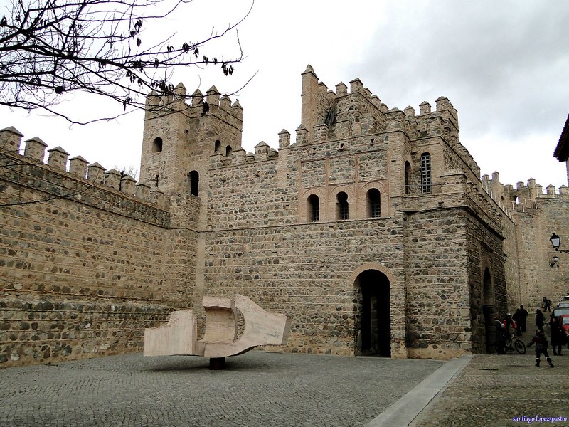 Puerta de Alfonso VI