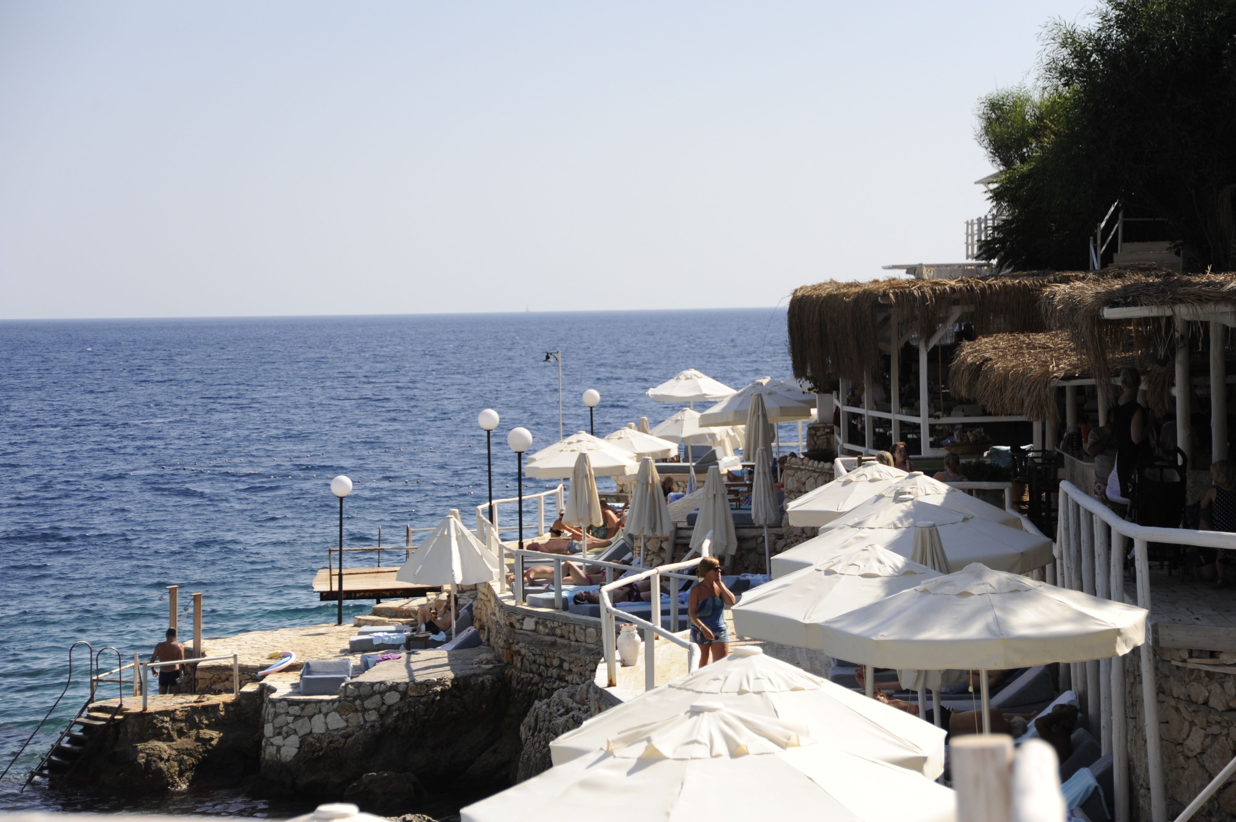 Yali Beach Club