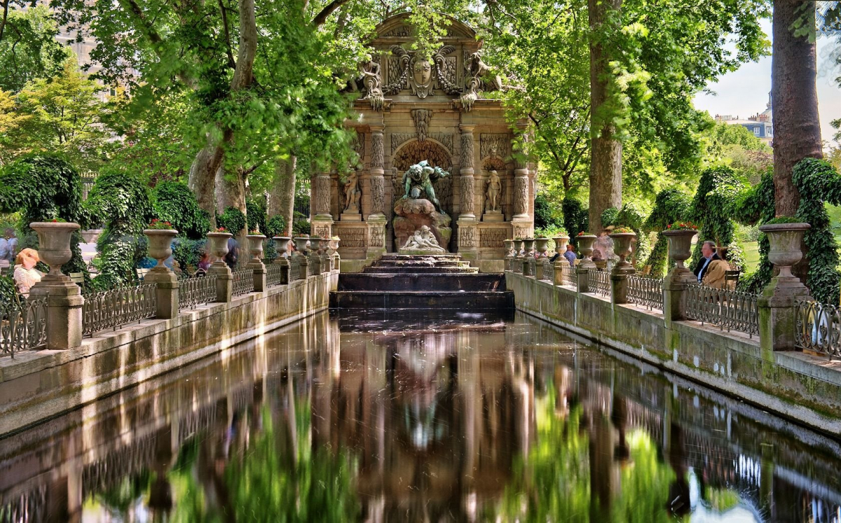 Fontaine aux colombes