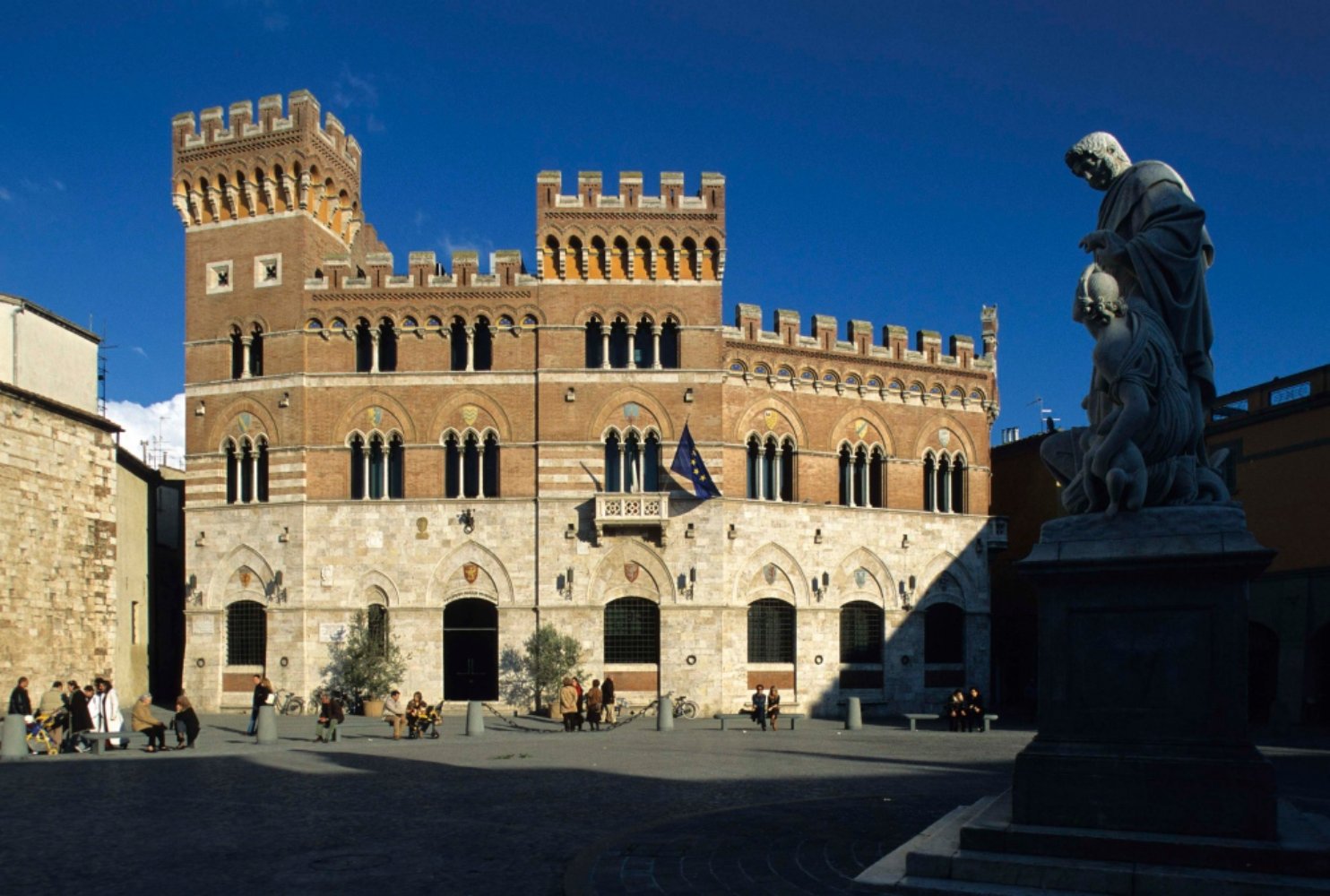 Piazza Dante