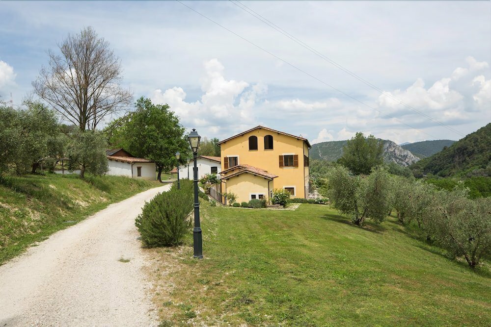Borgo Montano di Sassalbo