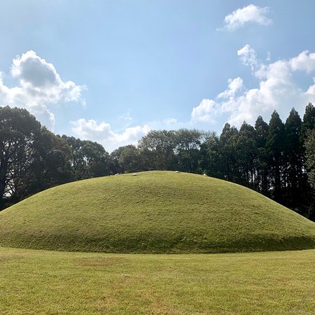 Kumamoto Prefectural Ancient Burial Mound Museum