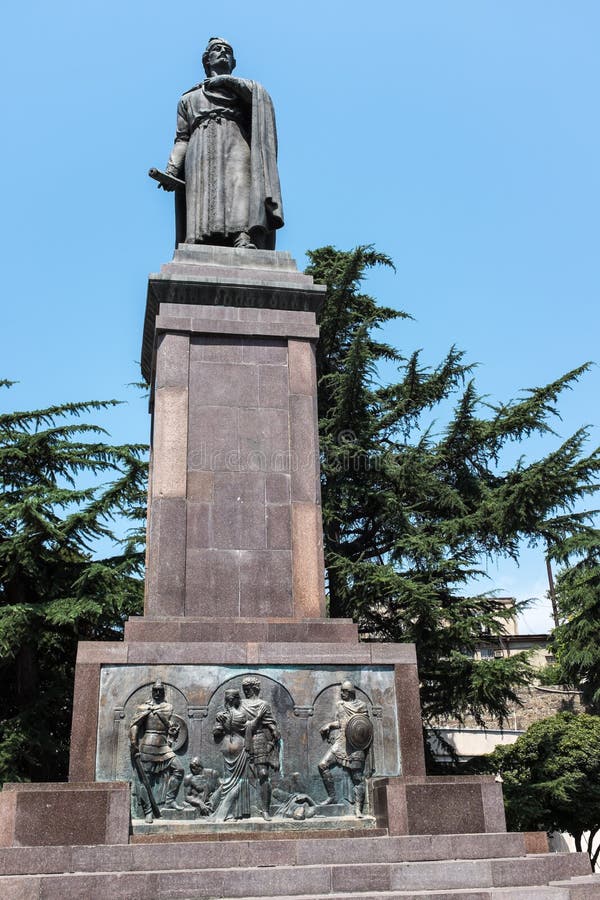 Shota Rustaveli Statue