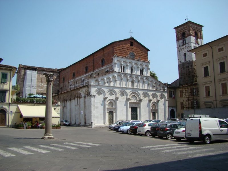 Piazza Santa Maria
