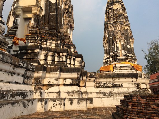 Wat Mahathat Worawihan