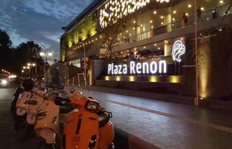 Plaza Renon
