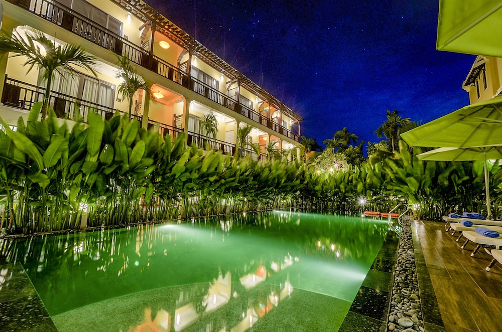 Dinh Gia Spa