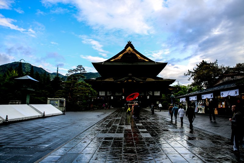 Zenkoji Temple