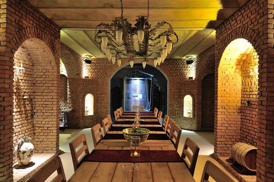 Karnas Vineyards