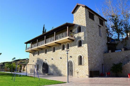 Hadjiantonas Winery