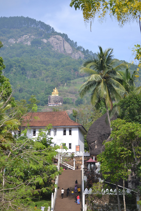 Aluvihara Rock Cave Temple