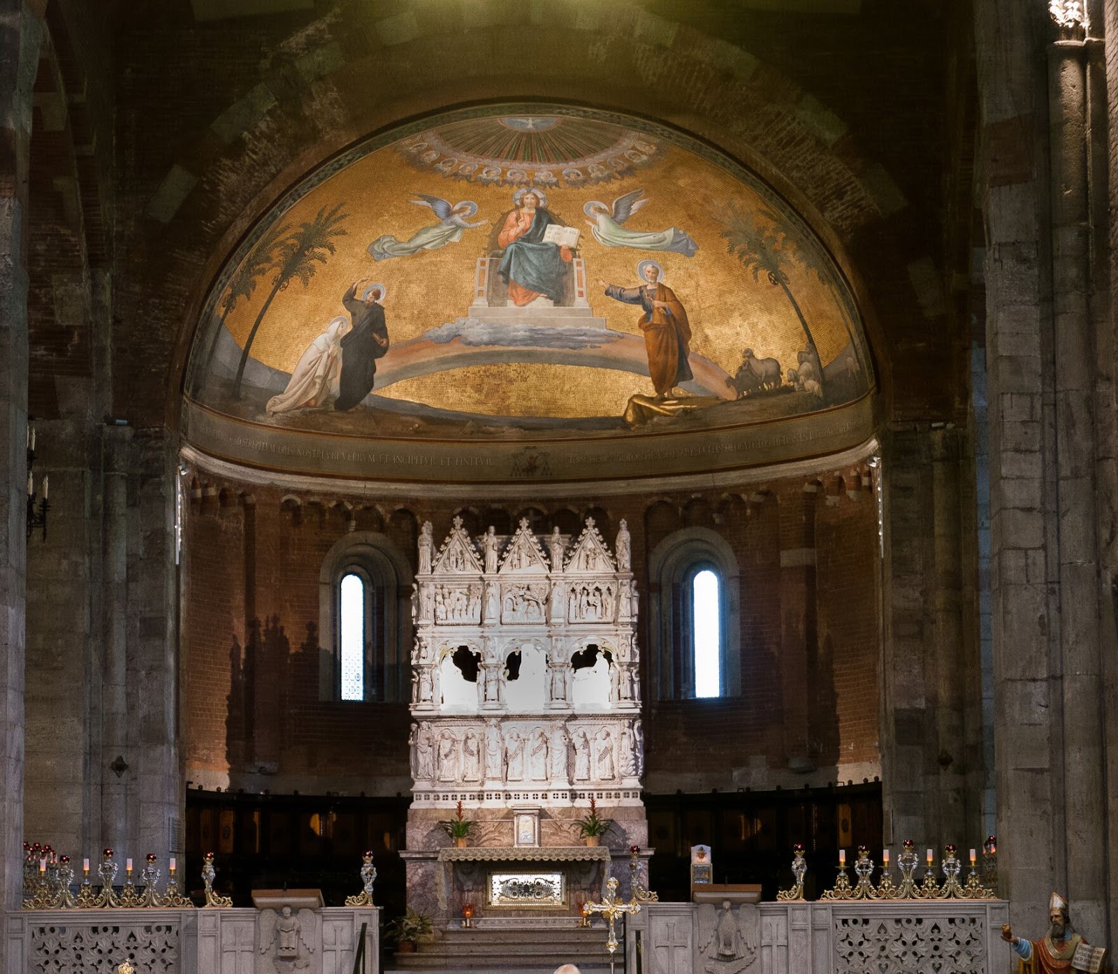Basilica di San Pietro in Ciel d'Oro
