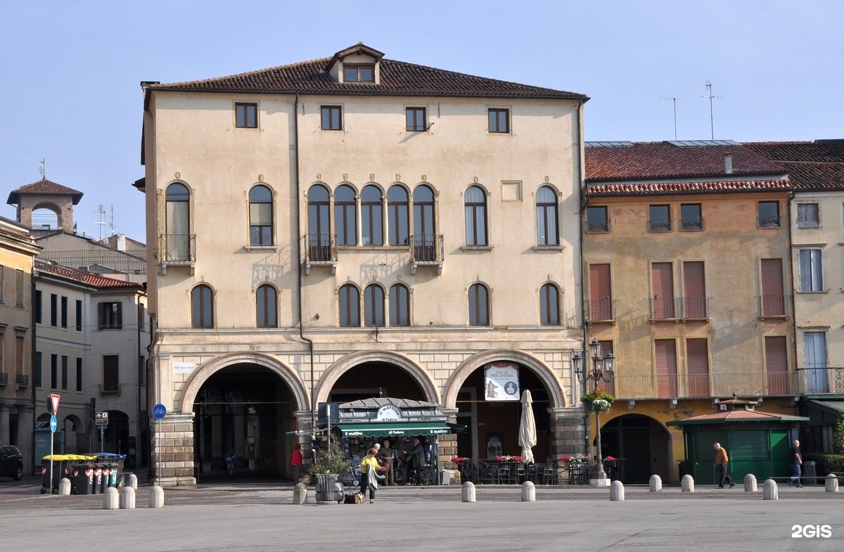 Civico 8