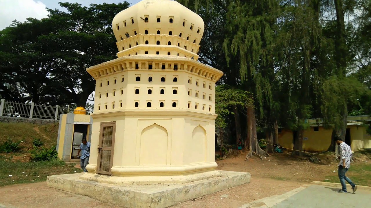 Dariya Daulat Palace - Tipu Sultan's Summer Palace