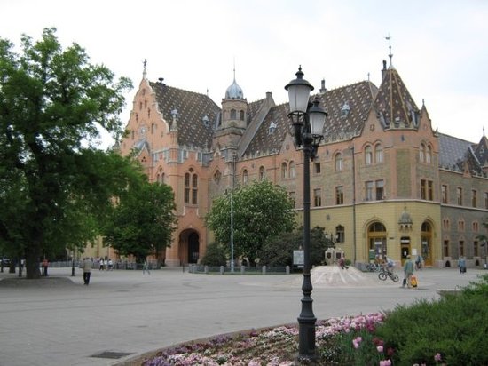 Kecskemét Town Hall