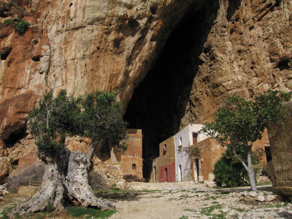 Grotta Mangiapane