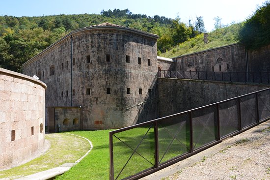 Forte Cadine Bus de Vela