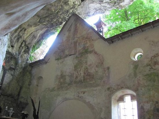 Monolithic Church