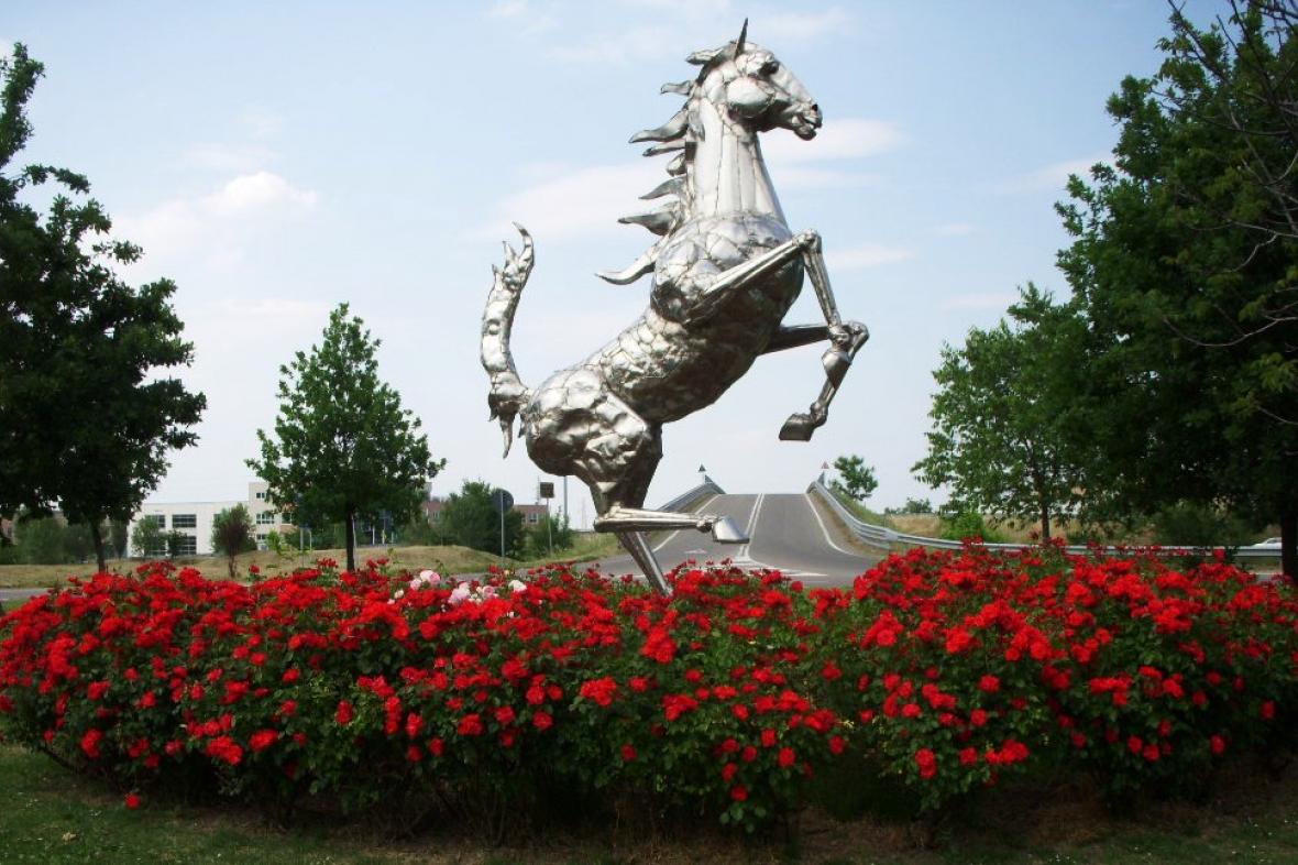 Monumento al Cavallino rampante